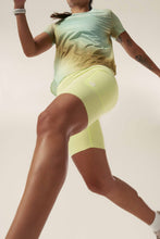 Cargar imagen en el visor de la galería, Short Pro Running Largo Dama Lima
