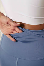 Cargar imagen en el visor de la galería, Short Pro Running Largo Dama Bruma